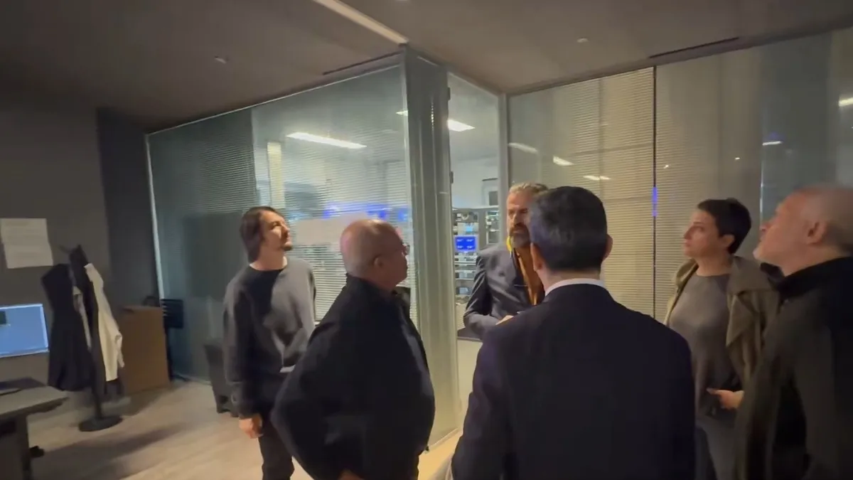 Halk TV'ye Kayyum Atandı: Firari Cafer Mahiroğlu CHP'yi Hedef Aldı