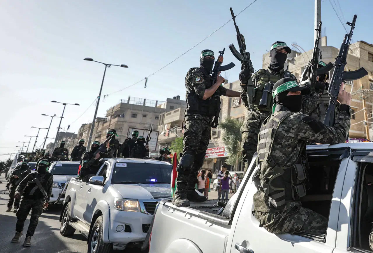Hamas, Gazze'deki yönetimini feshetti: Yetki BM destekli komiteye devredilecek