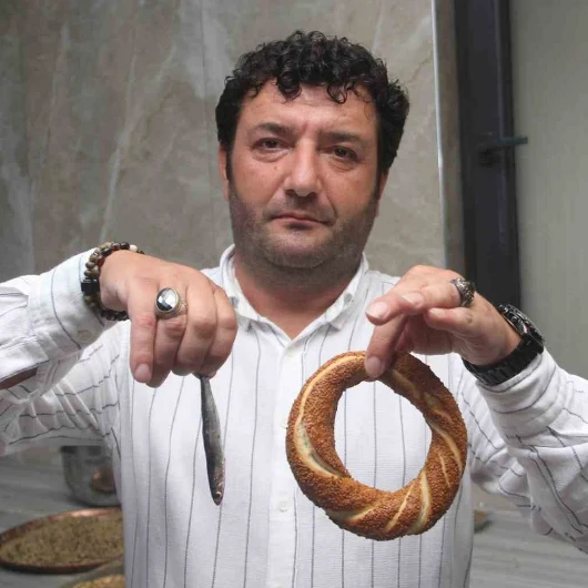 Hamsili Simit: Karadeniz'in Yeni Lezzet Buluşması
