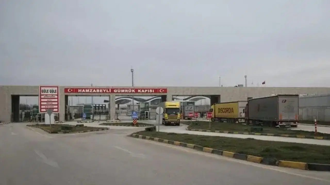 Hamzabeyli Sınır Kapısı'nda 30 Kilometrelik TIR Kuyruğu