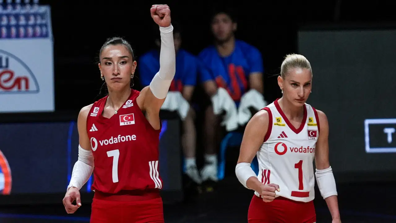 Hande Baladın'dan VNL zaferi sonrası takım arkadaşlarına övgü