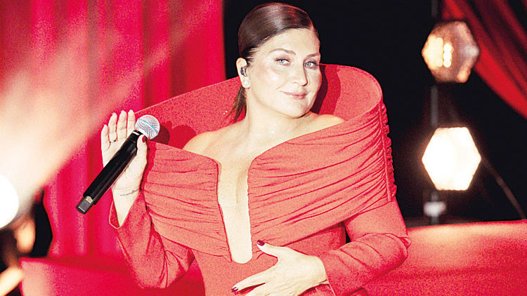 Harbiye’de Unutulmaz Gece: Sibel Can Hayranlarını Büyüledi