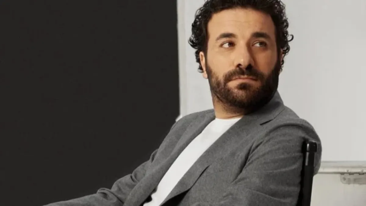 Hasan Can Kaya ile Duygu Karabaş New York'ta Evleniyor