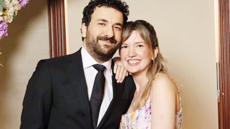 Hasan Can Kaya ve Duygu Karabaş New York'ta Evleniyor