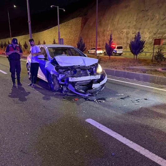 Hasankeyf Tüneli'nde Feci Kaza: 12 Yaralı