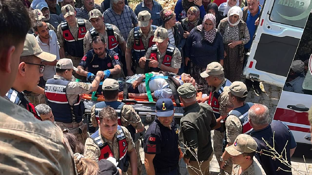 Evine 5 Metre Mesafede Baygın Bulunan Kadının Sırrı Çözülemedi