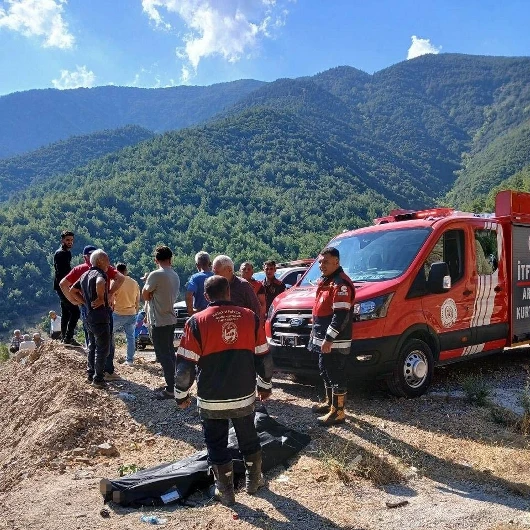 Hatay'da motosiklet uçurumdan yuvarlandı: 74 yaşındaki sürücü hayatını kaybetti