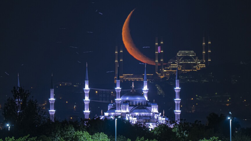 Hicri yeni yıl yarın başlıyor: İslam alemi 1448 yıl önceki hicreti anıyor