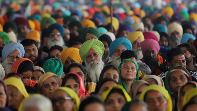 Hindistan'da tarihi dönüş: Doğum oranları ilk kez kritik eşiğin altında