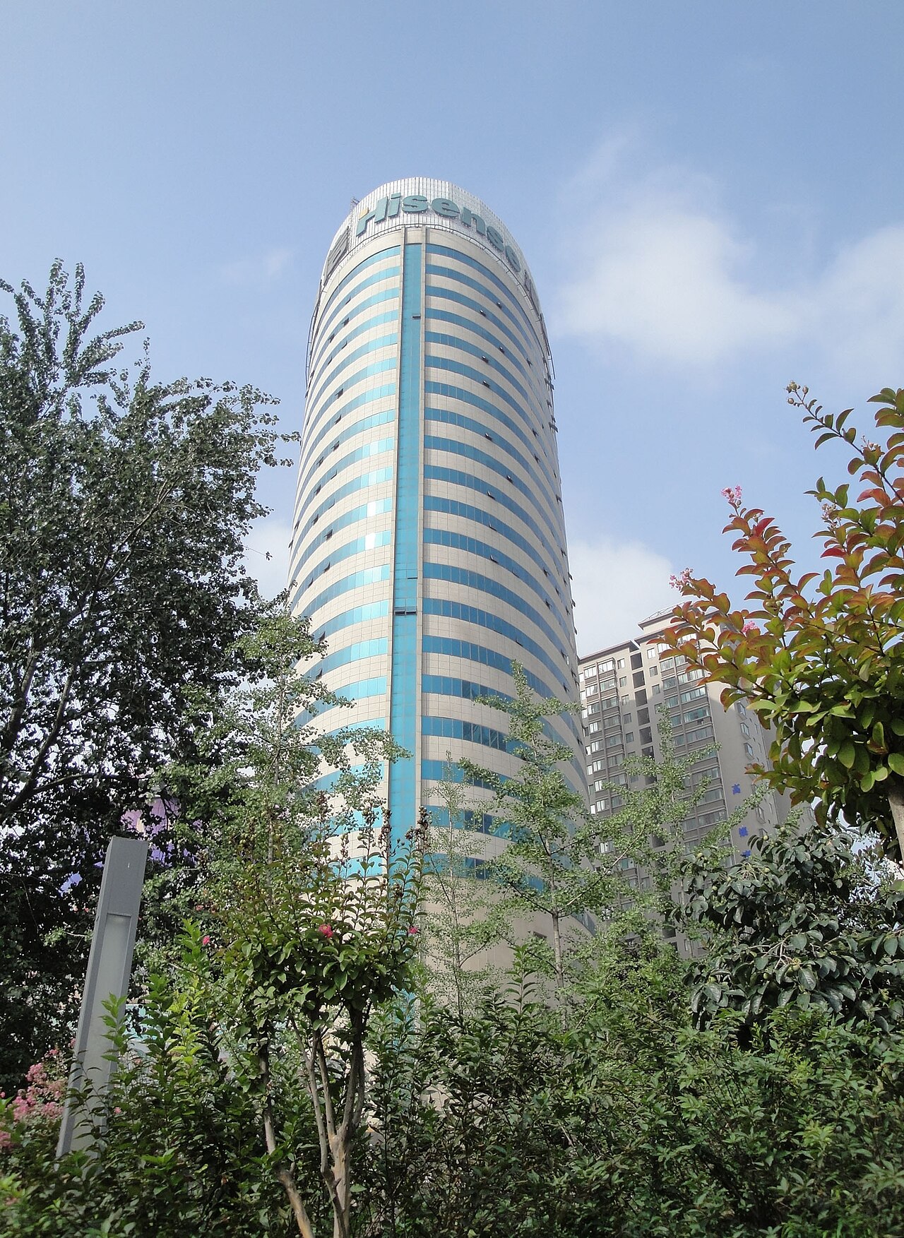 Hisense Türkiye'de Yeni ULED MiniLED ve Hi-QLED Serilerini Tanıttı