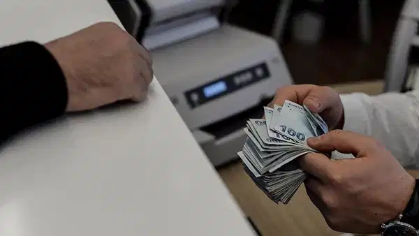 Hürmüz Boğazı krizi enflasyonu körükledi, maaşlar eridi