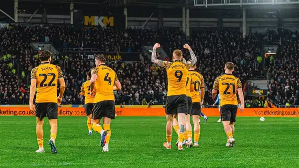 Hull City-Manchester United Premier Lig'de Karşı Karşıya