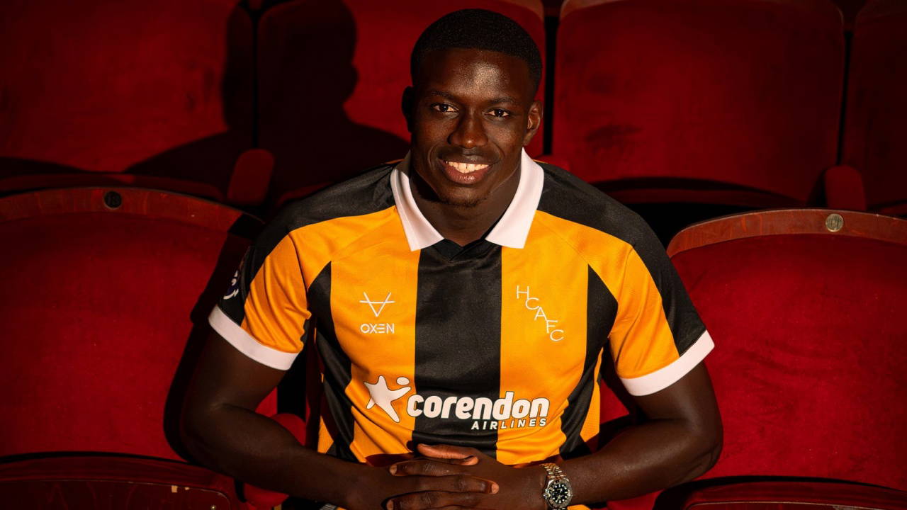 Hull City, Genç Stoper Nobel Mendy'yi Transfer Etti