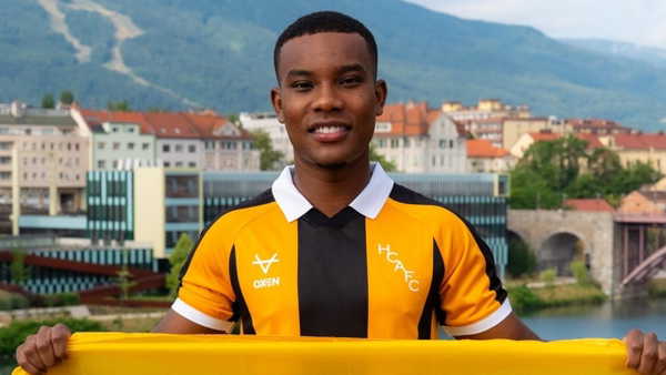 Hull City, Oscar Zambrano ile 4 yıllık sözleşme imzaladı