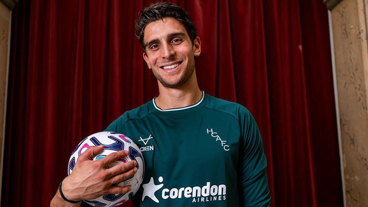 Hull City Yunan File Bekçisi Tzolakis'i Renklerine Kattı