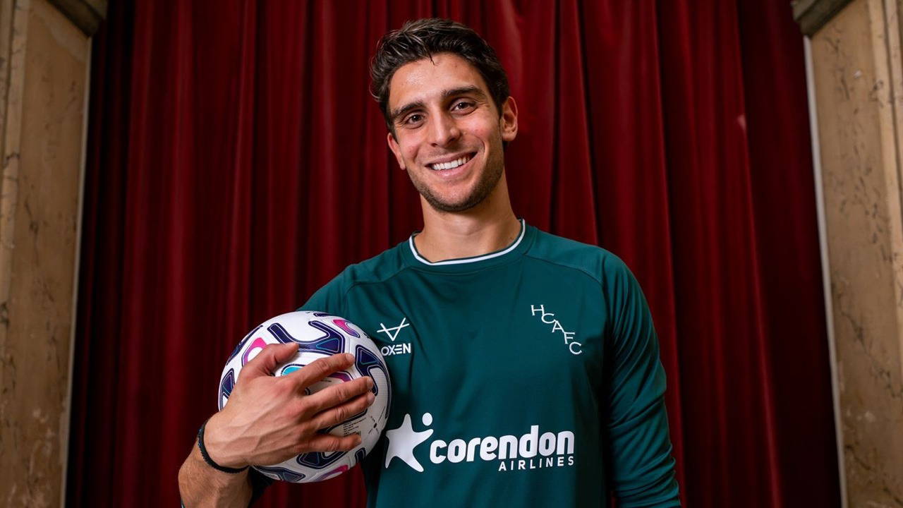 Hull City, Yunan Kaleci Tzolakis'i Rekor Transferle Kadrosuna Kattı