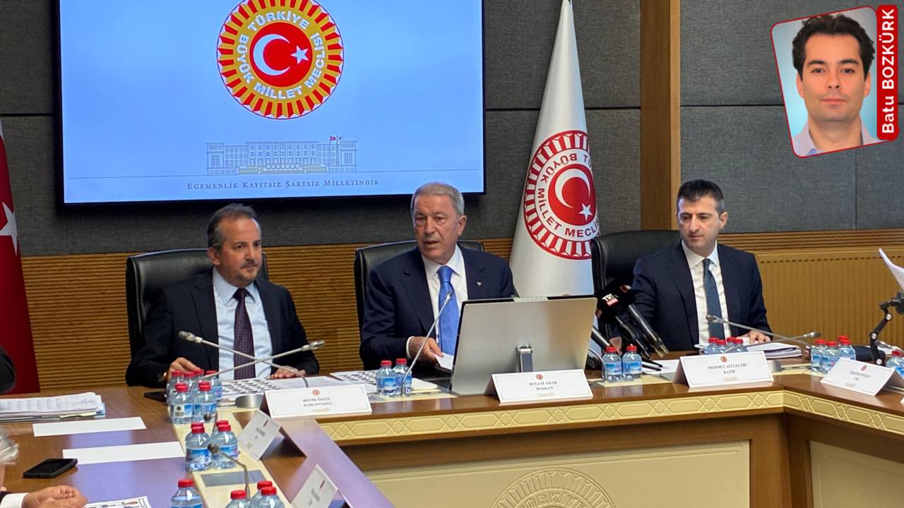Hulusi Akar: Karadeniz'de Türk teknesine saldırıyla ilgili çalışılıyor, açıklama erken