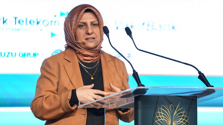 Hülya Terzioğlu'ndan İlk Paylaşım: 'Allah'ın Rızasını Gözeterek Hizmet