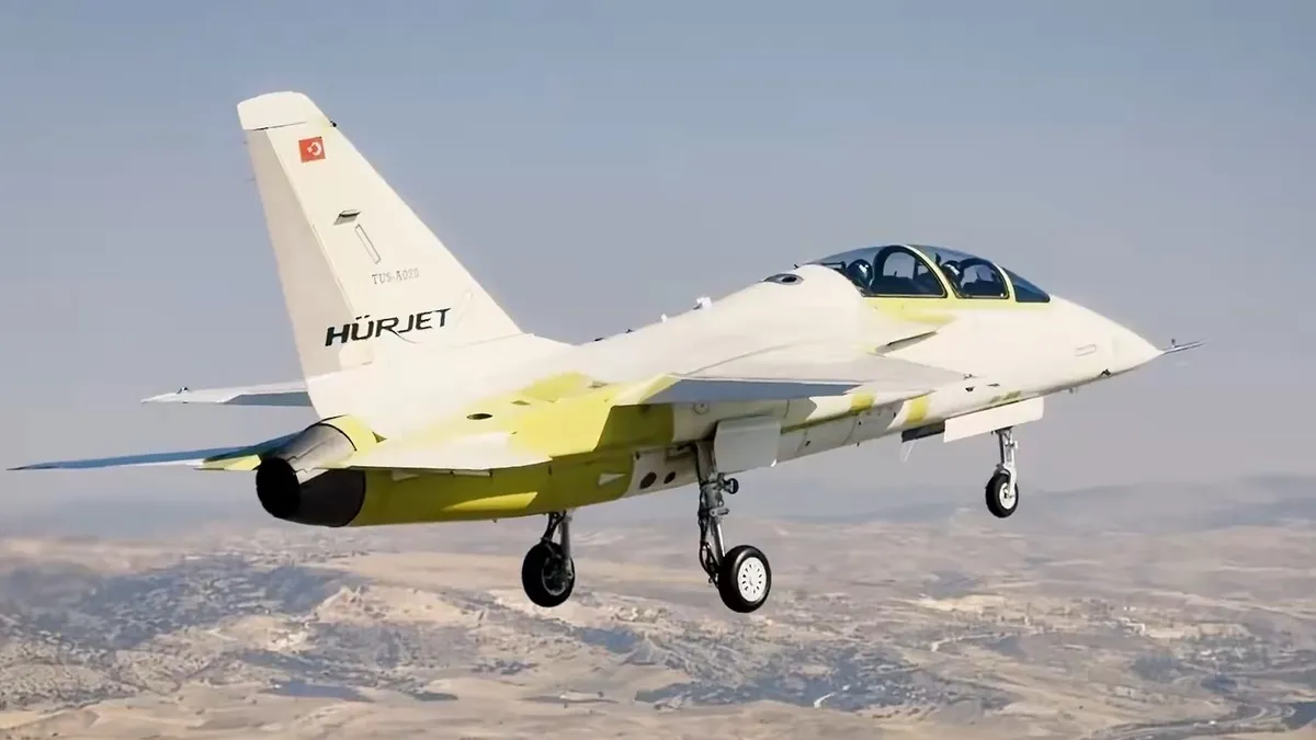 HÜRJET İlk Uçuşunu Zafer Bayramı'nda Yaptı