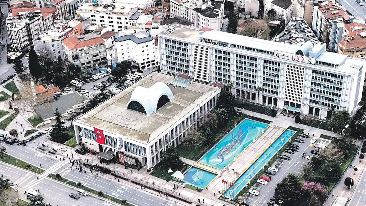 İBB Çiçek Tedarikçisinden Rüşvet İtirafı: 7 Milyonluk Alacak İçin 1 Milyon İstendi