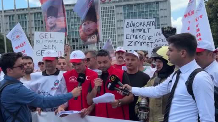 İBB önünde Tüm Yerel-Sen protestosu: Sosyal denge talepleri karşılanmadı