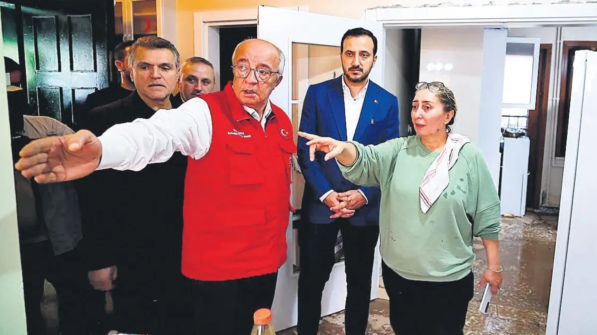 İBB Soruşturmaları Siyasi Zemini Kirletti