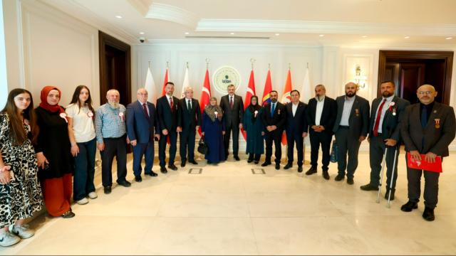 İçişleri Bakanı Çiftçi, Gazi ve Şehit Aileleri Vakfı Heyetiyle Görüştü