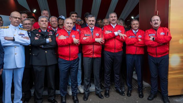 İçişleri Bakanı Çiftçi, TEKNOFEST Güneydoğu'yu Ziyaret Etti