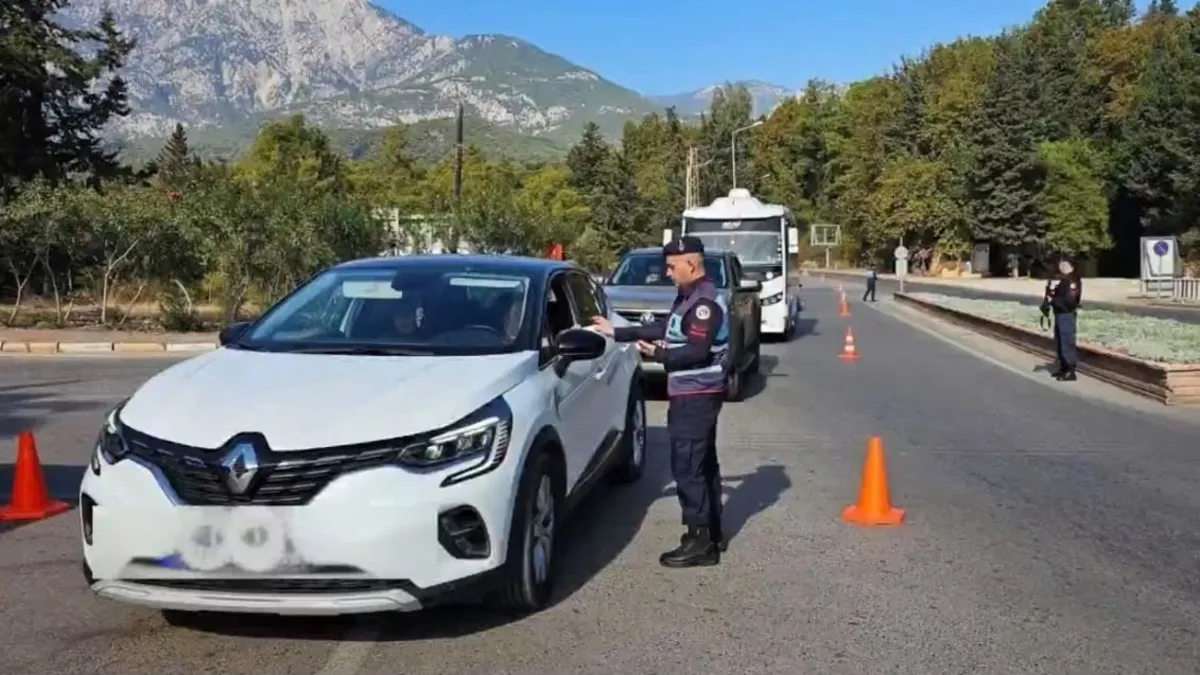 İçişleri Bakanlığı 81 ilde eş zamanlı uygulama başlattı: 912 kişi yakalandı