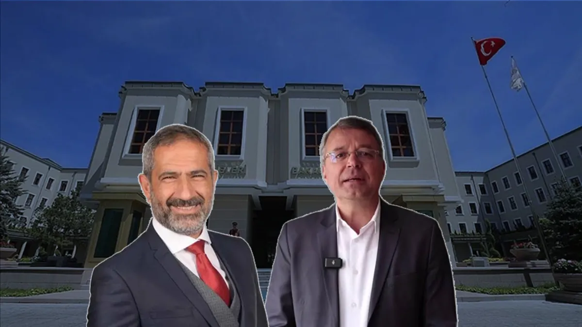 İçişleri Bakanlığı 2 CHP'li belediye başkanını görevden aldı