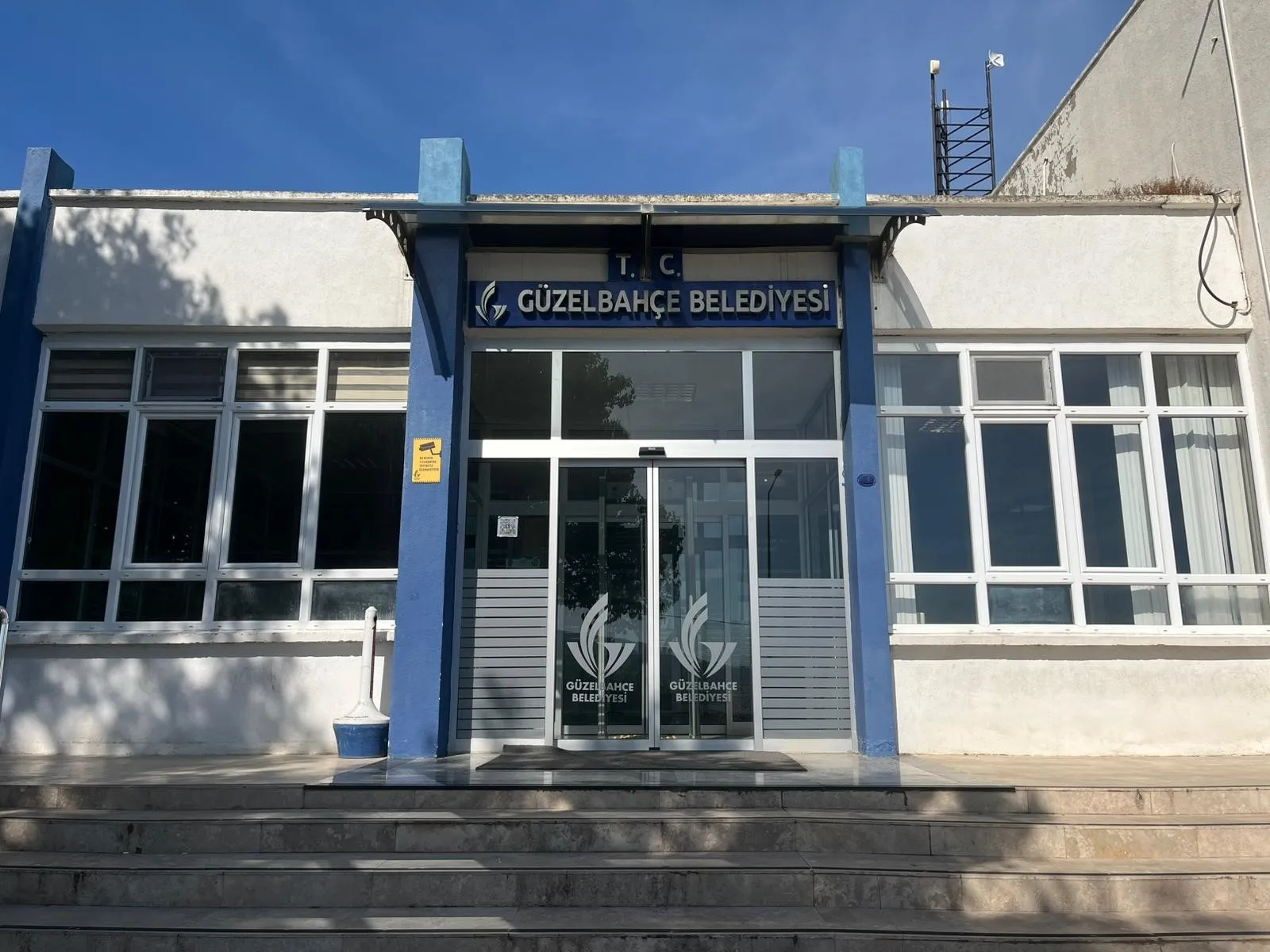 İçişleri Bakanlığı: Güzelbahçe Belediye Başkanı Mustafa Günay görevden uzaklaştırıldı