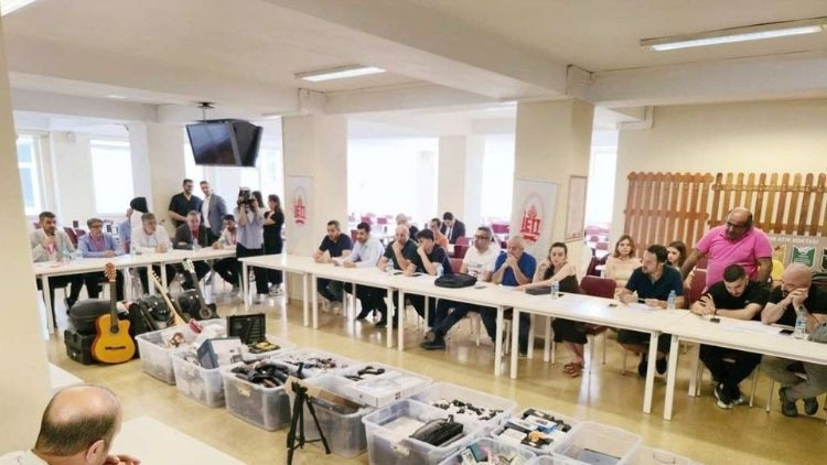 İETT'den unutulan eşya müzayedesi: 7 bin 566 ürün satışa çıktı