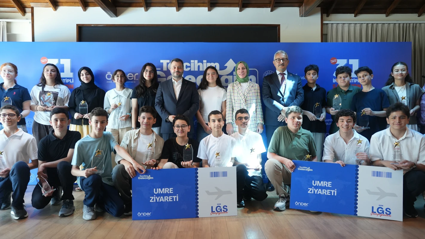 İmam Hatip LGS Şampiyonları İstanbul'da Bir Araya Geldi