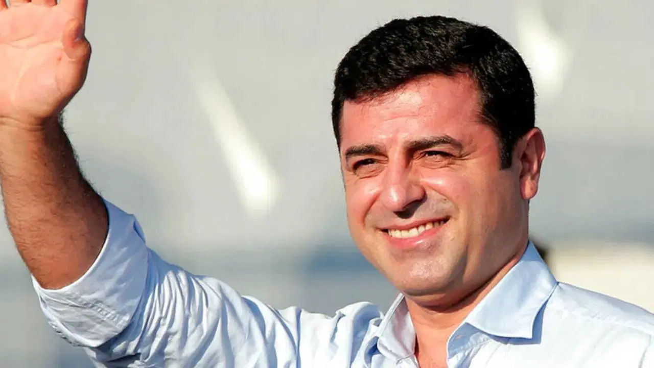 İmralı Heyeti'nden Demirtaş ve Mızraklı'ya 'Çerçeve Yasa' Çağrısı