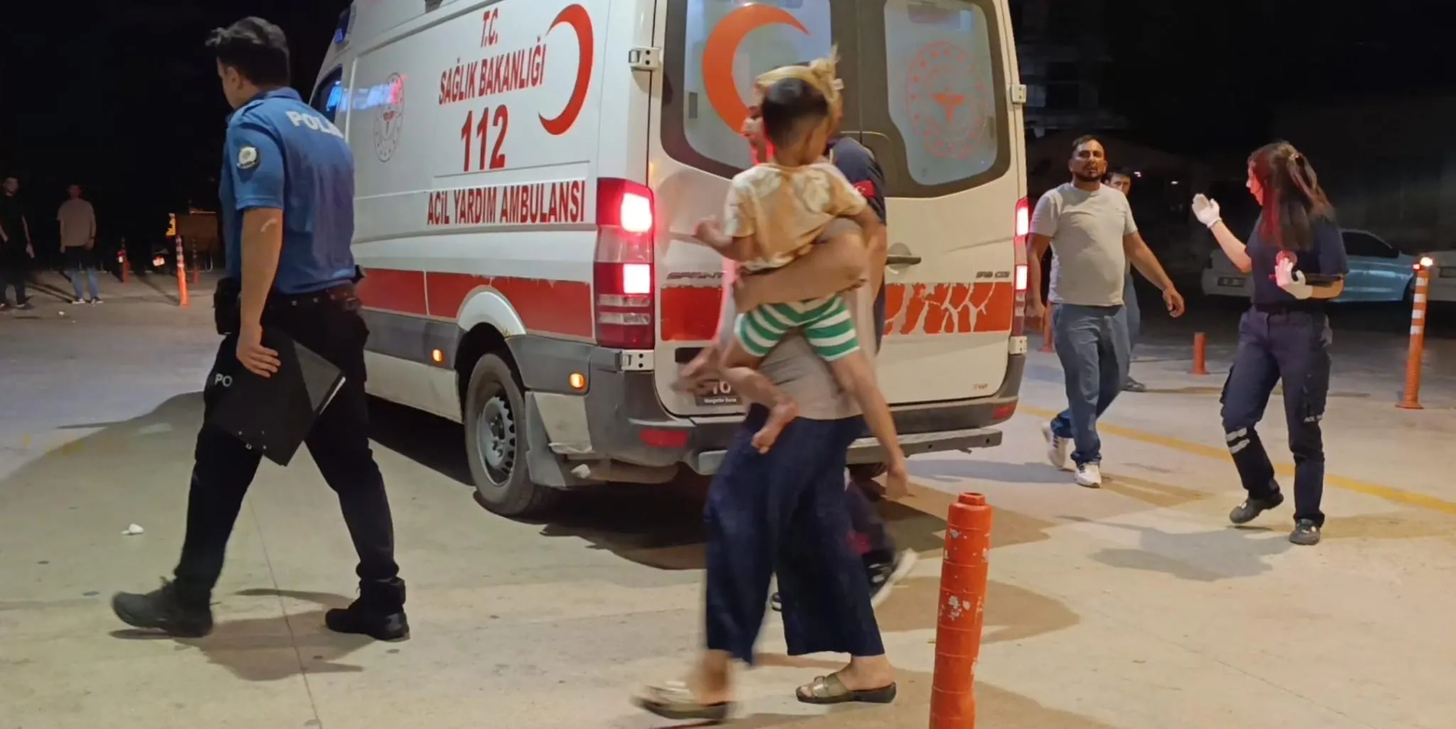İnegöl'de Tüfekli Dehşet: Baba ve Oğlu Saçmaların Hedefi Oldu
