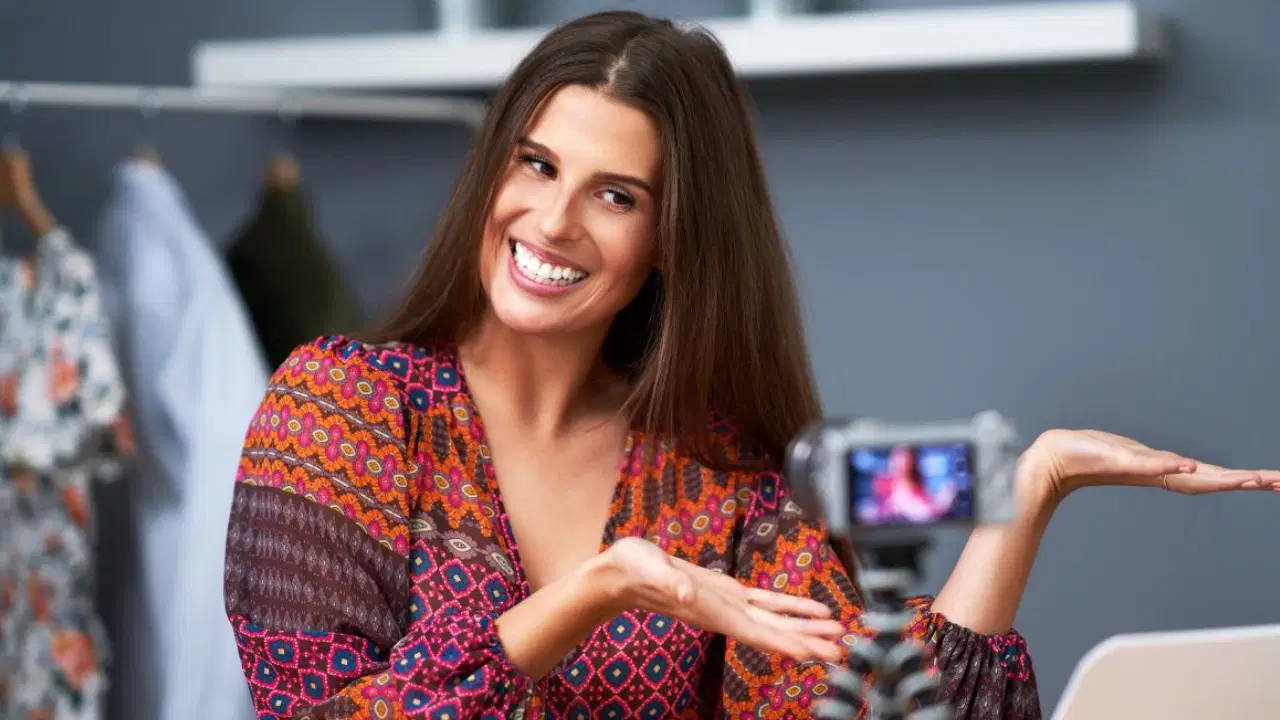 Influencer ve yapay zekâ reklamlarına yeni kurallar: 1 Ağustos'ta yürürlükte