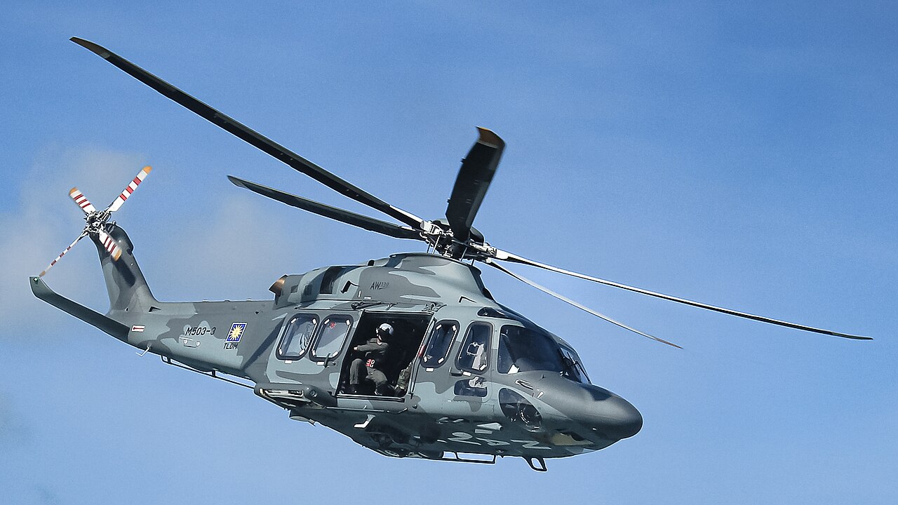 İngiliz Kraliyet Donanması Helikopteri Düştü: Arama Kurtarma Çalışmaları Başlatıldı