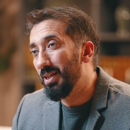 İnsan En Çok Kendi Kendini Yaralar: Nouman Ali Khan ile Söyleşi
