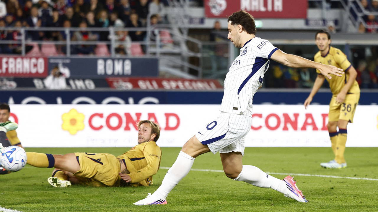 Inter deplasmanda Bologna'yı 3-1 yendi, zirvede kaldı