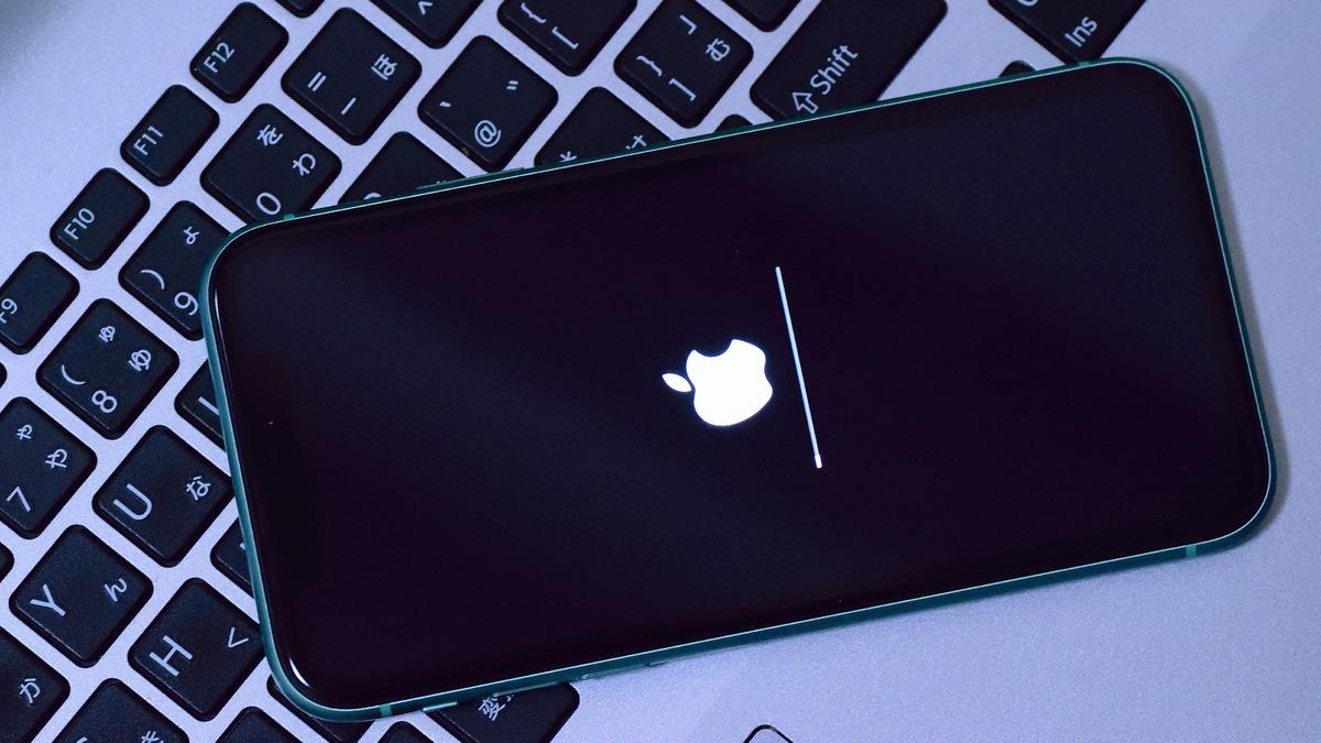 iOS 28, iOS 27'den Çok Daha Önemli Olacak: İşte Gurman'ın İddiası