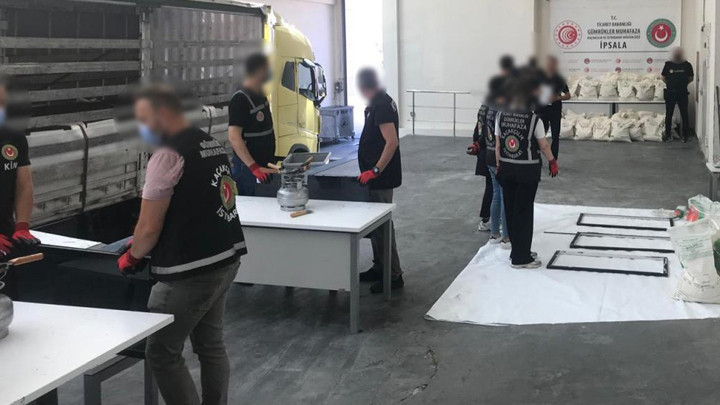 İpsala'da 1 Ton Uyuşturucu Ele Geçirildi: 3 Milyar TL Değerinde