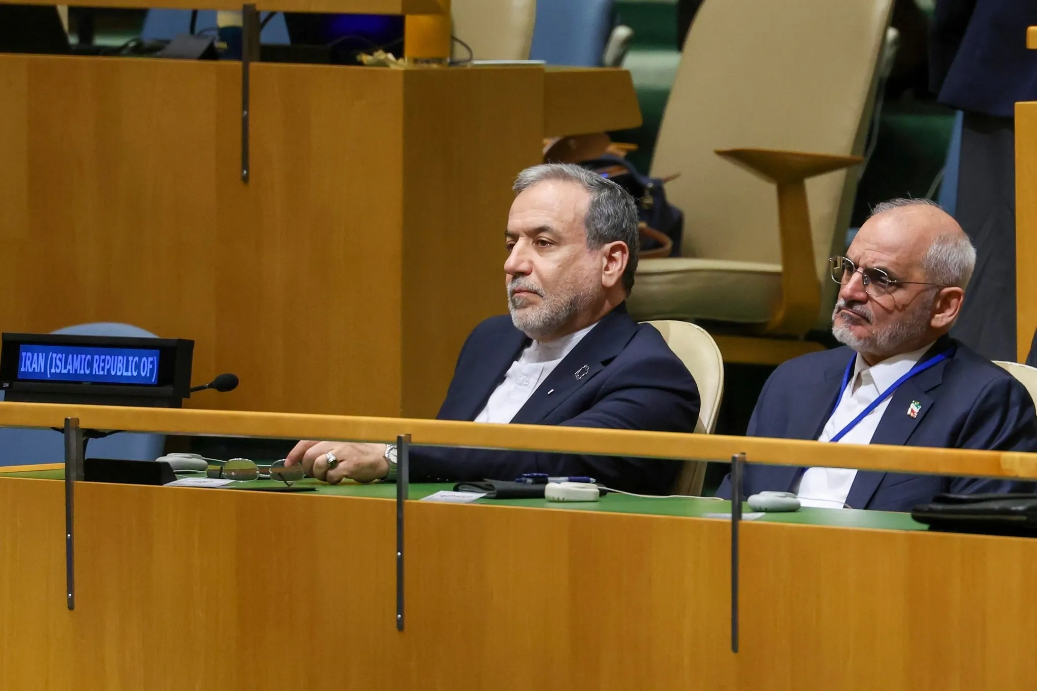 İran'dan ABD'ye Hürmüz Mesajı: Arakçi Katar Üzerinden Yanıt Bekliyor