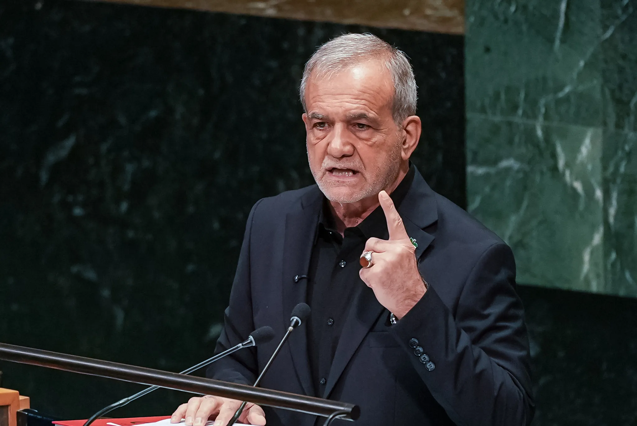 İran'dan ABD Mutabakatına Bağlılık Mesajı: Pezeşkiyan Açıkladı