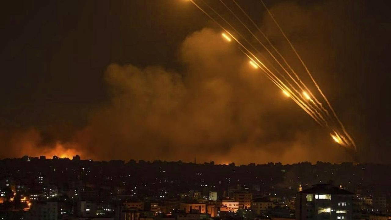 İran, ateşkes sonrası ilk kez İsrail'i vurdu: Ramat David Üssü hedef alındı