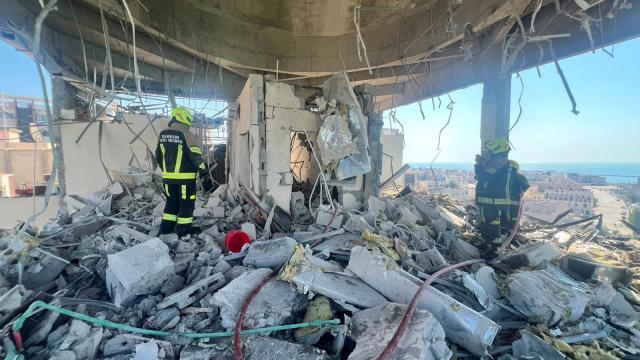 İran'ın Bahreyn'e hava saldırısında bina hasar gördü