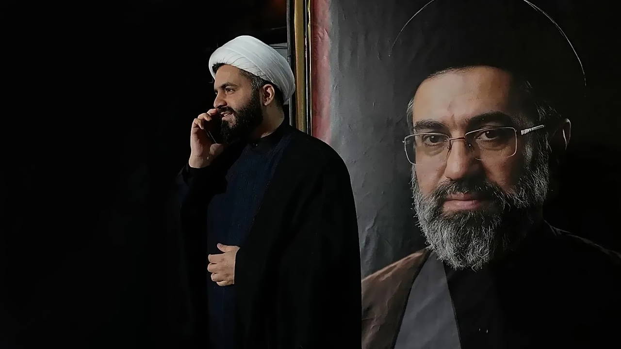 İran Yönetimi Hamaney'in Sağlık Durumunun Ciddi Olduğunu Resmen Açıkladı