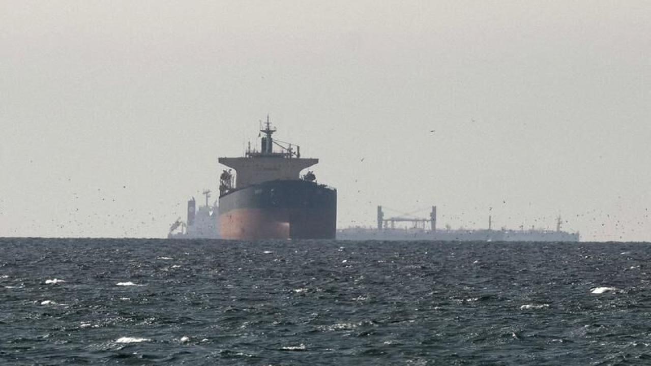 İran Hürmüz Boğazı'nda tanker saldırılarını artırdı
