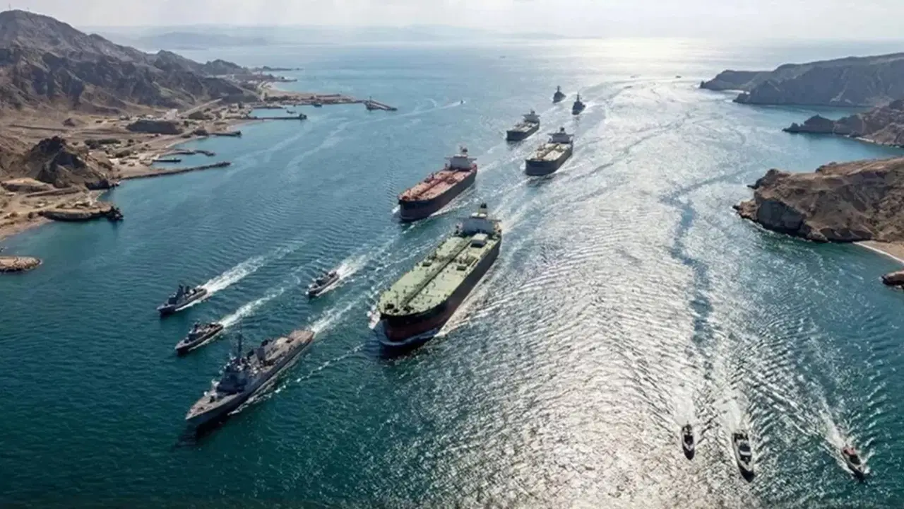 İran, Hürmüz Boğazı'nda 'yasaklı bölge' ilan ediyor