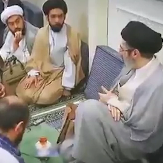İran Lideri Hamaney İlk Kez Görüntülendi