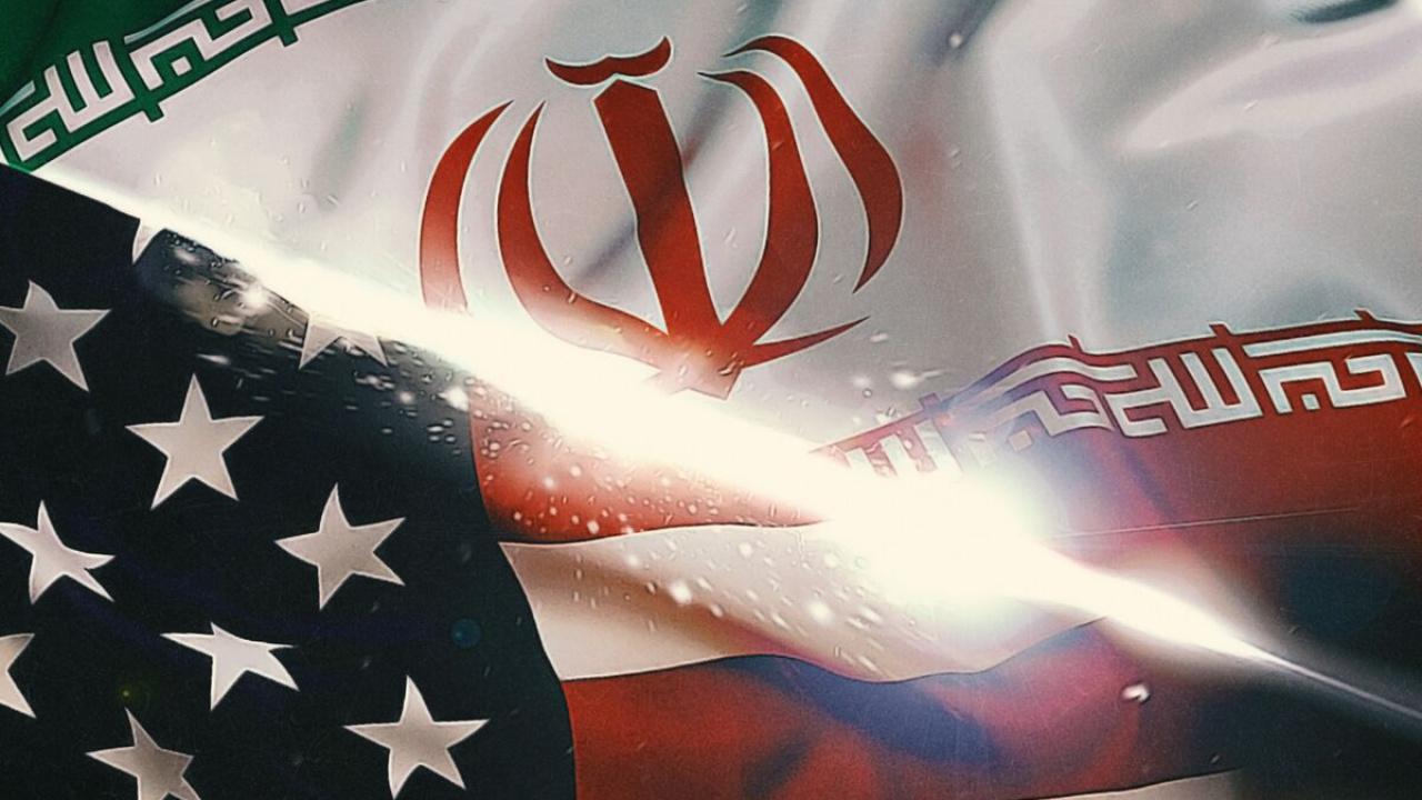 İran Meclis Başkanı: Savaşın ABD'ye faydası olmayacak